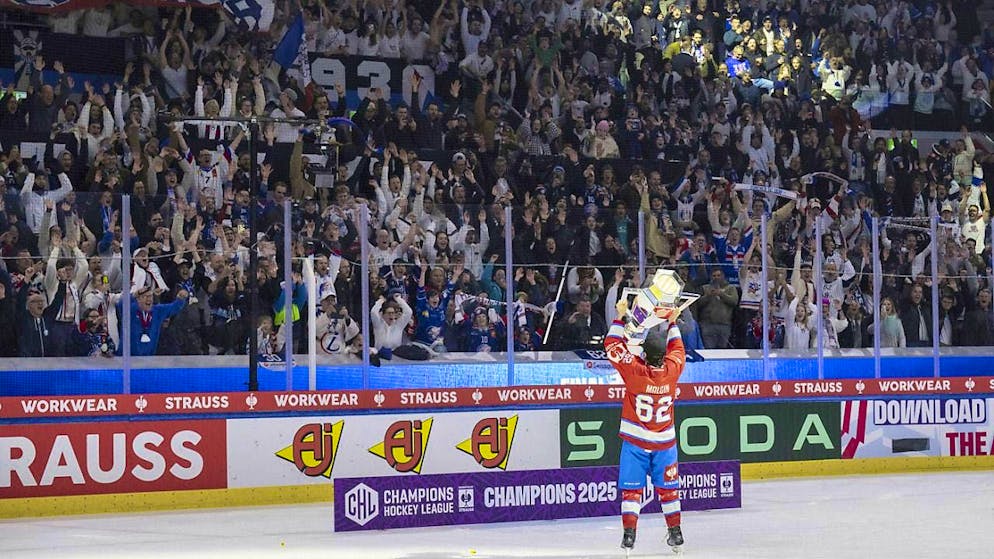 Celebrations yes, but no collective rejoicing at the ZSC Lions - Gallery. The Zurich Limmatblock celebrates Denis Malgin