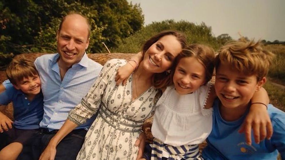 Intimità famigliare. Kate e i suoi figli si fanno il ritratto a vicenda, ecco i disegni che han già conquistato il web