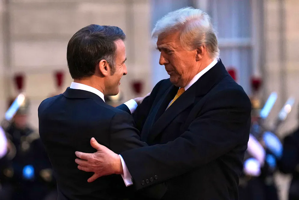 Frankreichs Staatschef Macron mit US-Präsident Trump. 