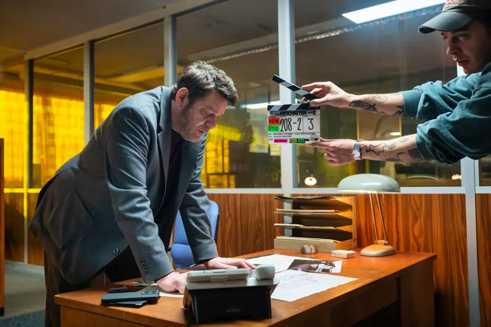 Die SRF-Serie «Der Beschatter» geht in die zweite Staffel: Roeland Wiesnekker mimt wieder den unberechenbaren Detektiven und Ex-Polizisten Leo Brand. 
