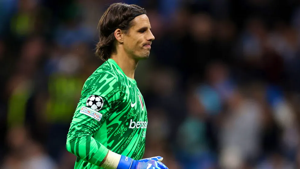 Thumb fracture. Yann Sommer had to go under the knife