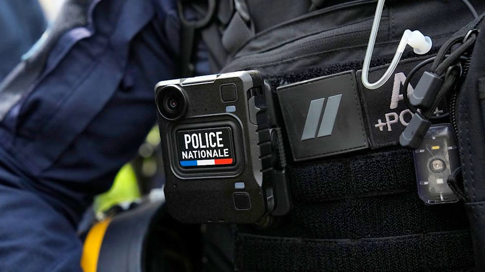 Alcuni agenti della polizia sono rimasti feriti (immagine illustrativa).