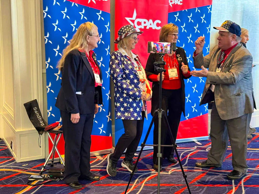 Trump supporters put up a front against Zelensky and Europe - Gallery. The Conservative Political Action Conference (CPAC ) is regarded as a class reunion for Trump supporters.