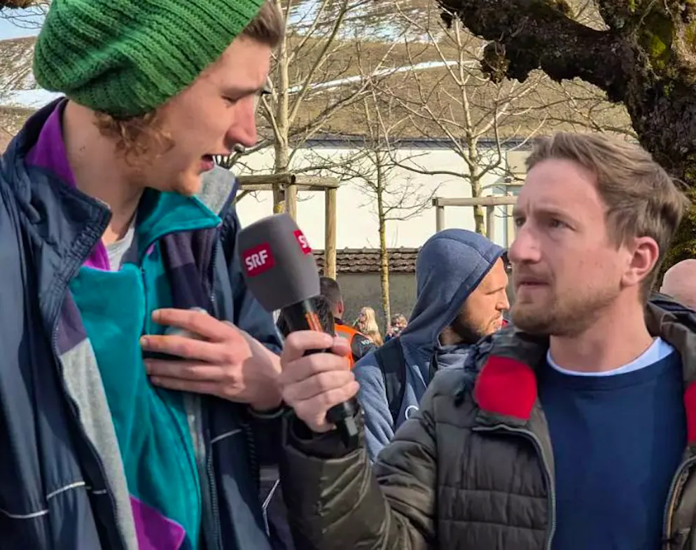 Mit Komiker Stefan Büsser ist auch ein bekanntes Gesicht in Einsiedeln vor Ort.