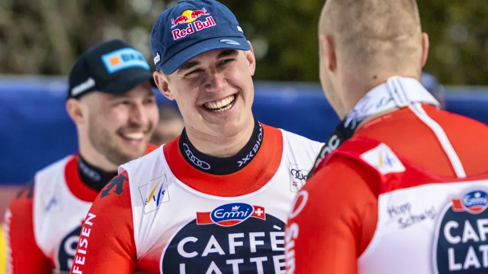Franjo von Allmen puts pressure on discipline leader Marco Odermatt with his downhill victory in Crans-Montana