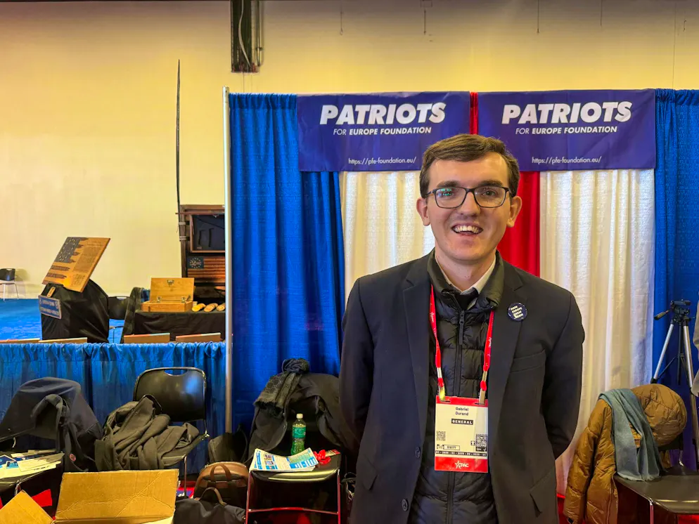 Trump supporters put up a front against Zelensky and Europe - Gallery. Gabriel Durand has traveled to the USA from France to attend the conference.