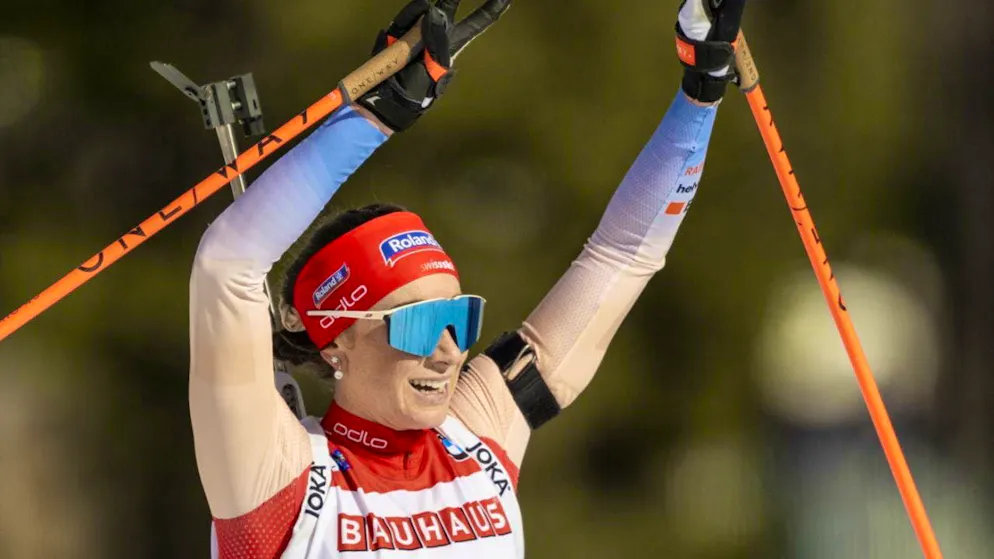 The Swiss crown is missing - Gallery. Best Swiss athlete on the final day: Aita Gasparin waves to the crowd in eleventh place