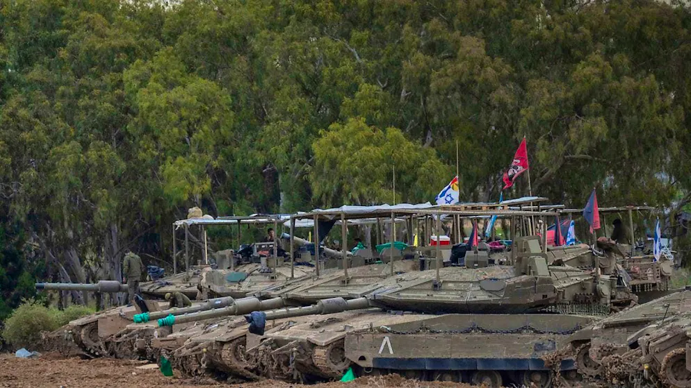 ARCHIVE - Israeli tanks in a deployment area near the border with the Gaza Strip in southern Israel. Photo: Ohad Zwigenberg/AP/dpa