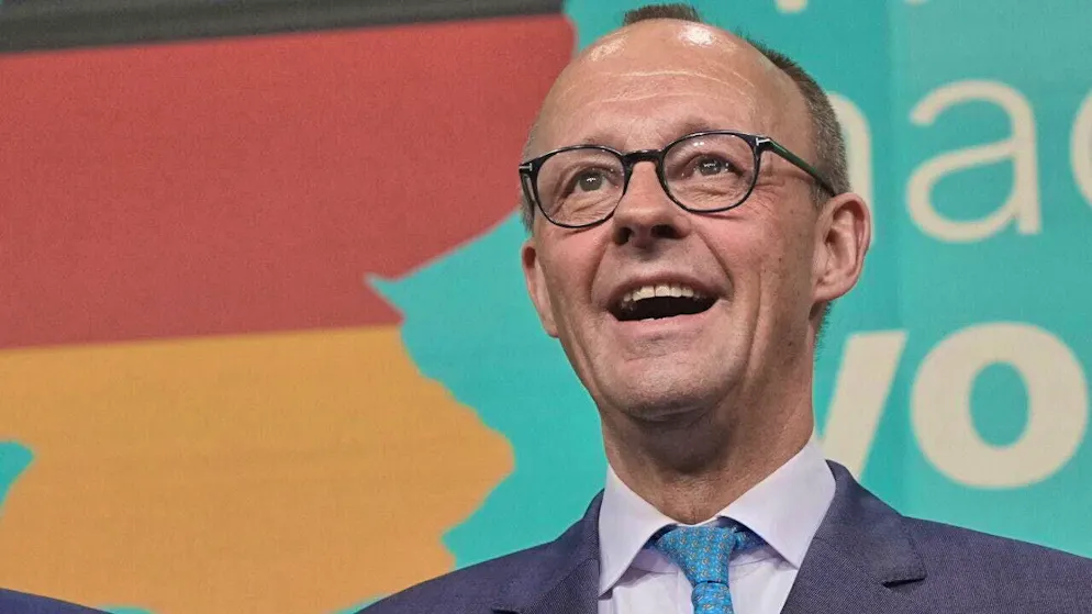 dpatopbilder - Friedrich Merz (CDU), party chairman and candidate for chancellor, stands on stage in the Konrad Adenauer House after the forecast for the result of the Bundestag election. Photo: Michael Kappeler/dpa
