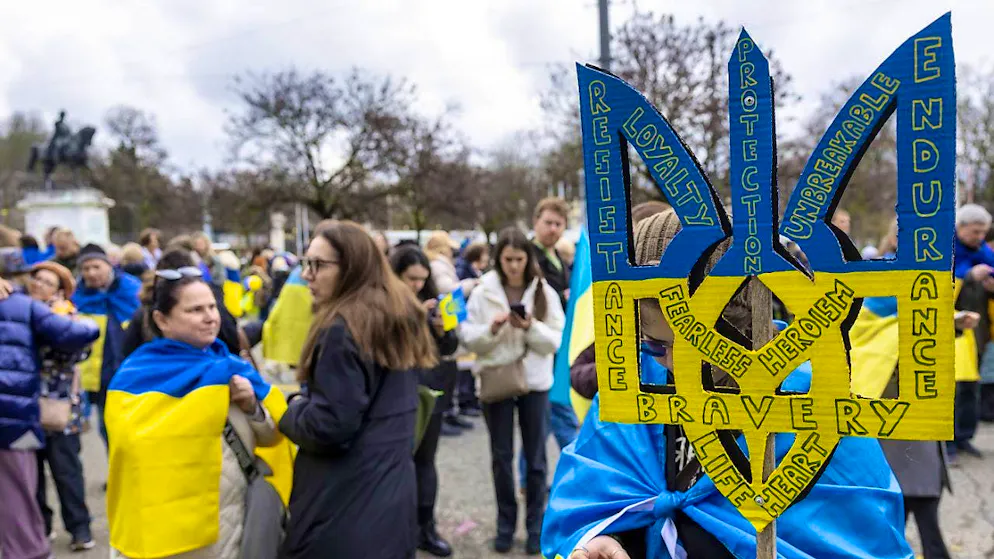 More than 800 people demonstrated for Ukraine in Geneva on Sunday.