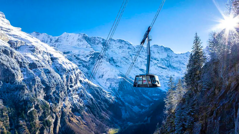 The new aerial tramway between Stechelberg and Mürren has a particularly long suspension arm.