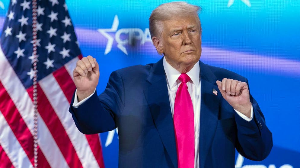 US-Präsident Donald Trump bei einer seiner Tanzeinlagen – nach seiner Rede am Samstag bei der «Conservative Political Action Conference» (CPAC), einem mehrtägigen Stelldichein vor den Toren Washingtons.