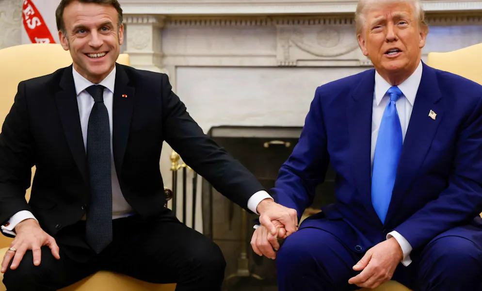 US-Präsident Donald Trump (rechts) trifft sich mit Frankreichs Präsident Emmanuel Macron im Weissen Haus.