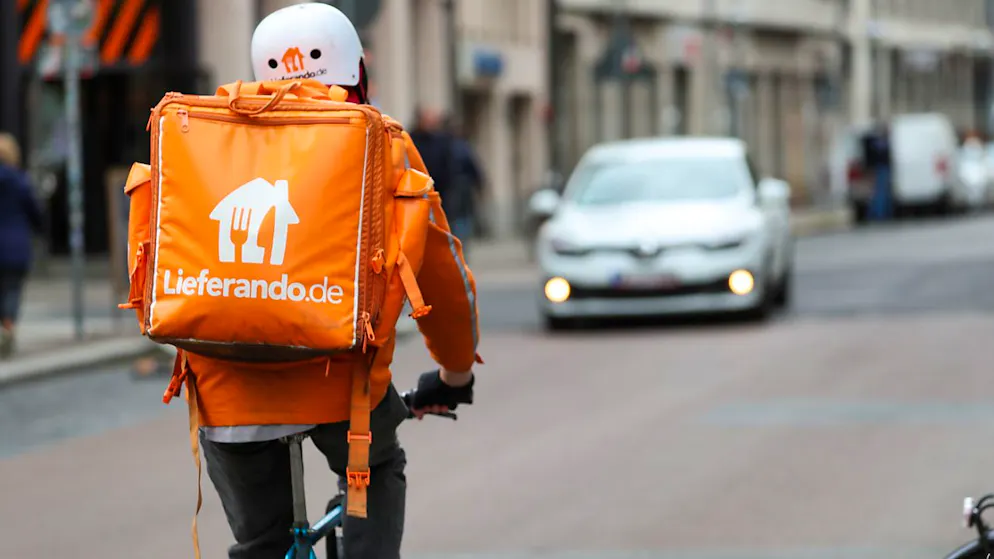 Zusammenschluss bei den Lieferdiensten. Der Delivery-Hero-Grossaktionär Prosus will die Lieferando-Mutter Just Eat Takeaway übernehmen.(Archivbild)