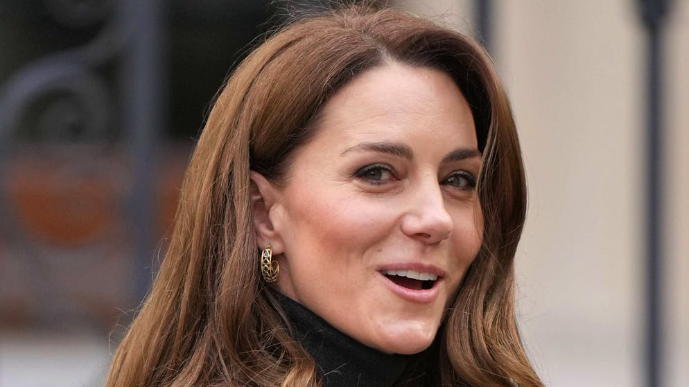 Kate Middleton torna, piano piano, alla vita pubblica.