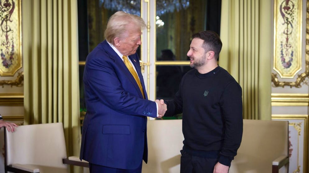 Il presidente americano Donald Trump con l'omologo ucraino Volodymyr Zelensky