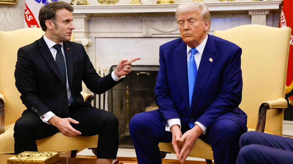 «Engagement inébranlable». Un bleu sur la main de Donald Trump interroge