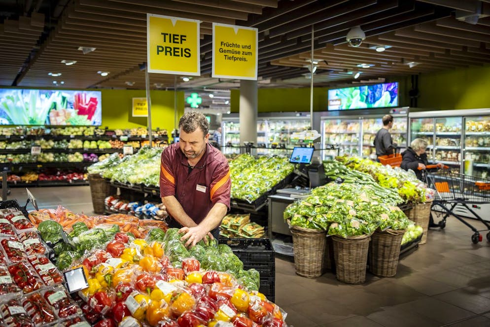 Die Migros reduziert die Menge an Aktionen. Das sollen Kunden aber nicht spüren. 