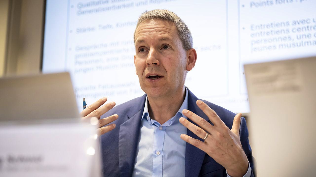 Public service. Anti-Muslim racism is everywhere, according to study