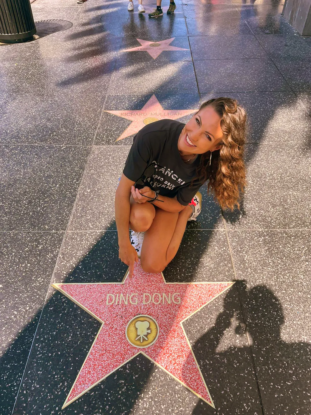 «Ding Dong Spezial – USA» mit Viola Tami. Das TV-Format «Ding Dong» hat sogar einen Stern auf dem Walk of Fame – kleiner Scherz. 