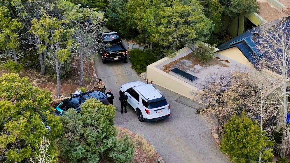 Couple had been dead for a while. Suspicious death of Hollywood star Gene Hackman and his wife under investigation