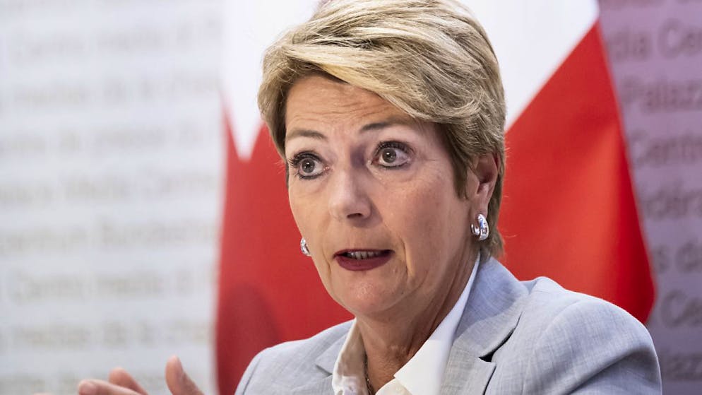 Il commento della presidente. Keller-Sutter reagisce al battibecco fra Trump e Zelensky: «La Svizzera vuole una pace giusta in Ucraina»