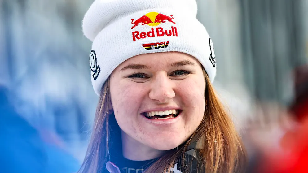 Emma Aicher - das Strahlen nach dem ersten Weltcup-Sieg