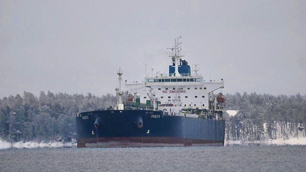 ARCHIVE - The tanker is suspected of having disrupted the power connection between Finland and Estonia. Photo: Vesa Moilanen/Lehtikuva/dpa