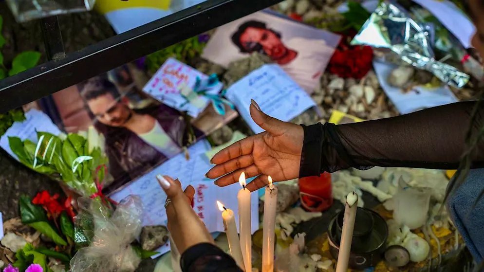 ARCHIVE - Fans mourn in front of the hotel where singer Liam Payne died. Photo: Cristina Sille/dpa
