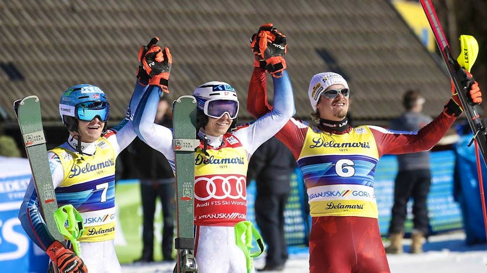 Meillard misses out on podium place by one hundredth - Gallery. The top three (from left): Timon Haugan, Henrik Kristoffersen, Manuel Feller
