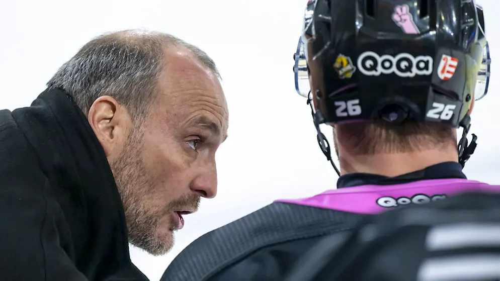 Trainer Christian Wohlwend mit dem EHC Olten in den Playoffs der Swiss League auf gutem Weg