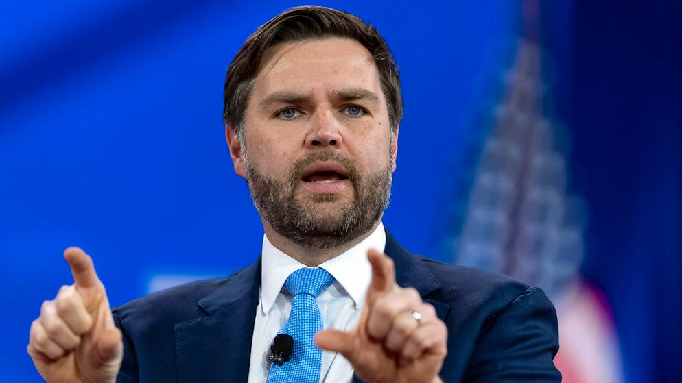 ARCHIV - US-Vizepräsident J.D. Vance spricht auf der Conservative Political Action Conference (CPAC) im Gaylord National Resort  Convention Center. Foto: Manuel Balce Ceneta/AP/dpa