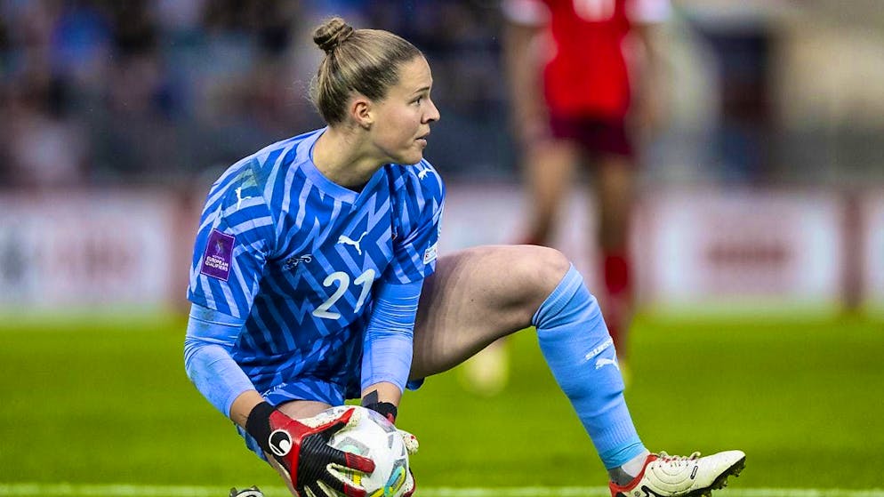 Some fight for every minute, others are indispensable - Gallery. Elvira Herzog is one of the Swiss players who is a regular in her club