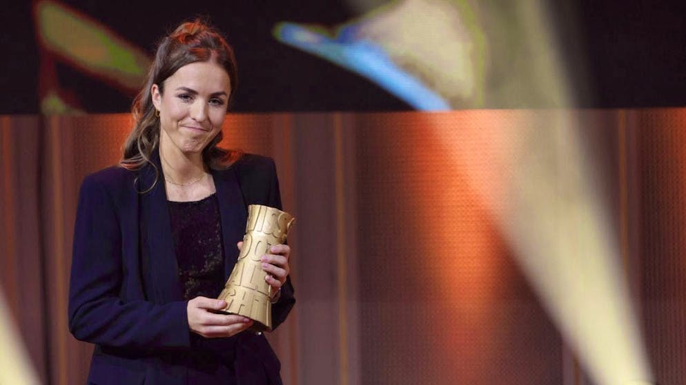 Some fight for every minute, others are indispensable - Gallery. Lia Wälti is the captain of the Swiss national team and the linchpin of the European Championship hosts' game