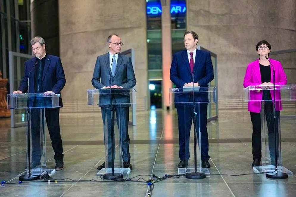 The party leaders of the CDU/CSU and SDP hold a media conference on the exploratory talks.