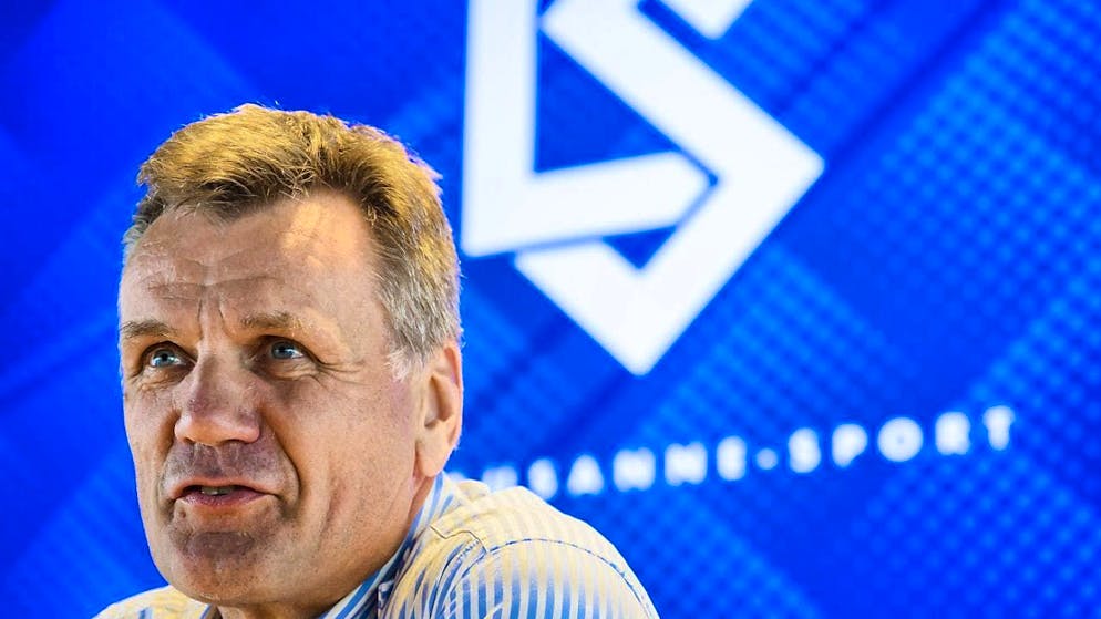 Leen Heemskerk (pictured) hands over the presidency of Lausanne-Sport to former vice-president Vincent Steinmann as part of the formal change of ownership