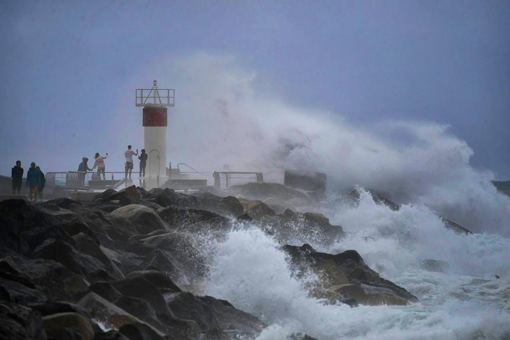 Many beaches are already flooded, while meter-high waves are piling up in the ocean. 