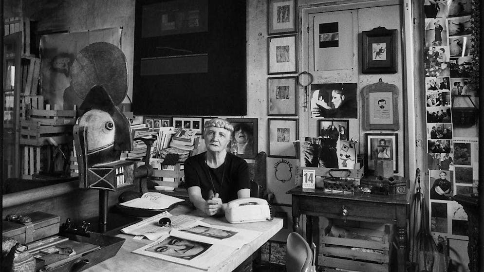 Seven creative decades of a rebel at the Kunstmuseum Bern - Gallery. Carol Rama in her studio apartment, 1994.