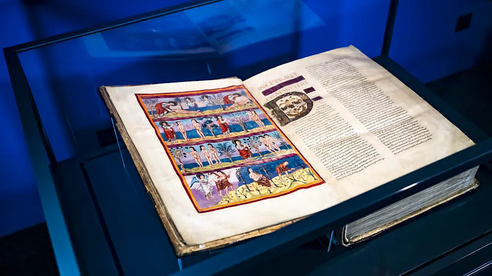 Die rund 1200 Jahre alte Bibel von Moutier-Grandval gehört zu den ältesten noch komplett erhaltenen illustrierten Bibeln der Welt.