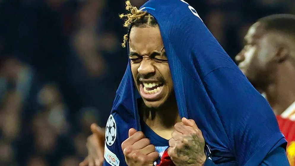 Bitter defeat for Barcola and PSG: A dominant performance ends in defeat against Liverpool.