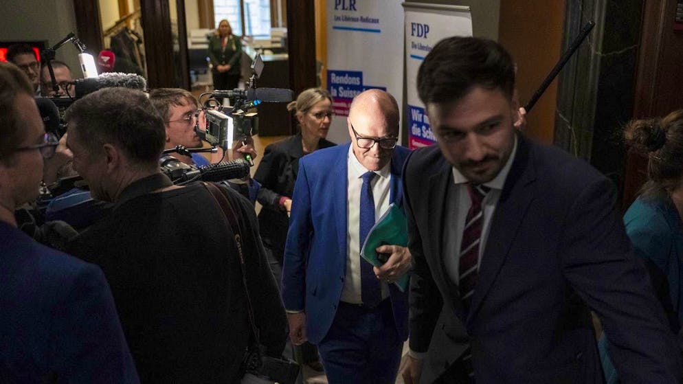 Media interest in Martin Pfister is also high in the Federal Palace.