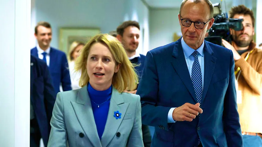 Kaja Kallas, EU High Representative for Foreign Affairs and Vice-President of the EU Commission, welcomes Friedrich Merz, candidate for chancellor and CDU federal chairman, at an EU summit in Brussels. Photo: Omar Havana/AP/dpa