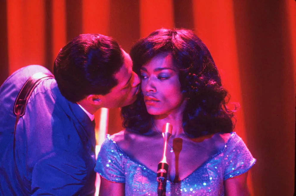 Weltfrauentag - 6 Heldinnen. Mit ihrer explosiven Stimme und gewagten Bühnen-Shows stellt Tina Turner ihren egomanischen Gatten Ike (LAURENCE FISHBURNE) bald in den Schatten...