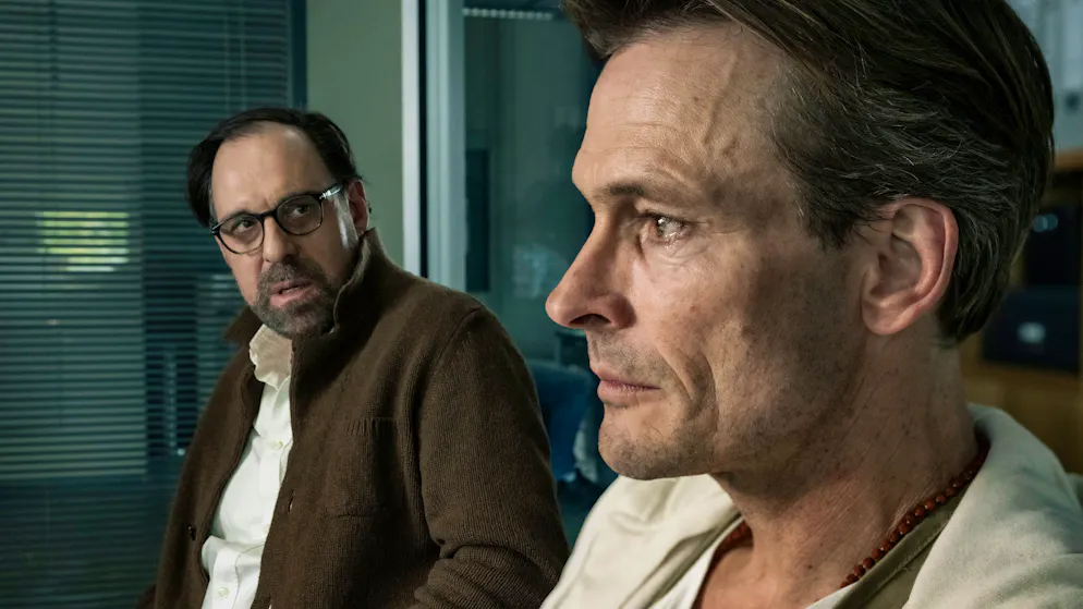 «Tatort» im Check: Warum steht der Kölner Fernsehturm leer?. Christian Kohlheim (Thomas Loibl, links) und René Horvath (Andreas Pietschmann) verstehen sich nicht mehr so gut wie früher.