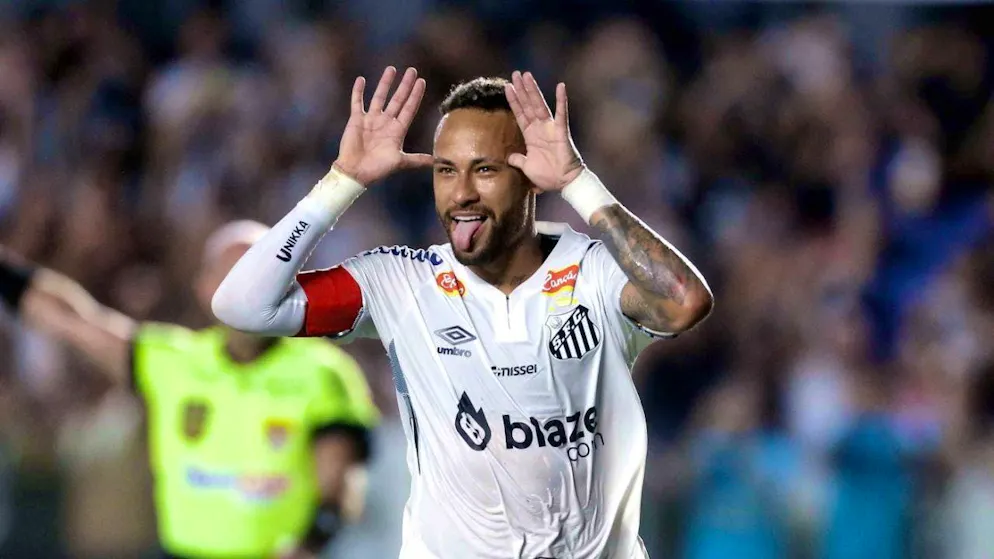 Can laugh again: Neymar is back in the Brazilian national team after his return to Santos.