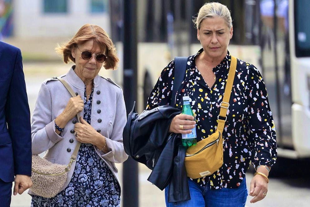 Gisèle Pelicot (left) and her daughter Caroline Darian (right).