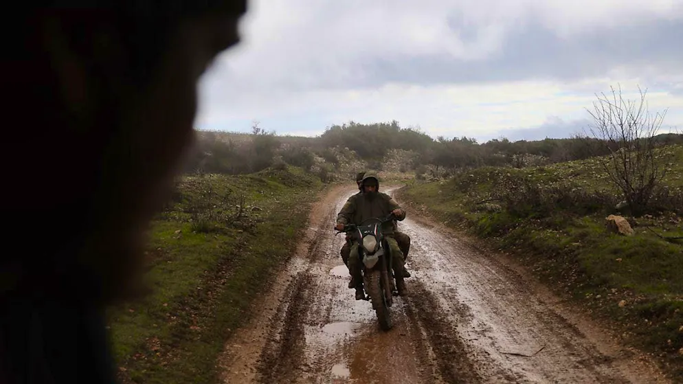 ARCHIVE - Fighters of the Syrian armed opposition move to the frontline of the Syrian regime-controlled areas in the rural part of Latakia governorate. Photo: Anas Alkharboutli/dpa