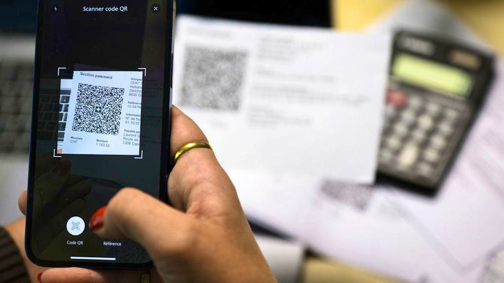 Derubati anche i conti dei bimbi. Famiglia svizzera perde 22'000 franchi a causa di una frode con codice QR