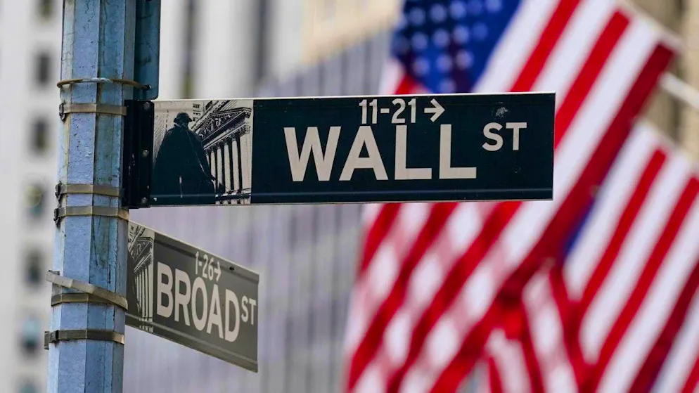The Nasdaq loses more than 7 percent over the week.