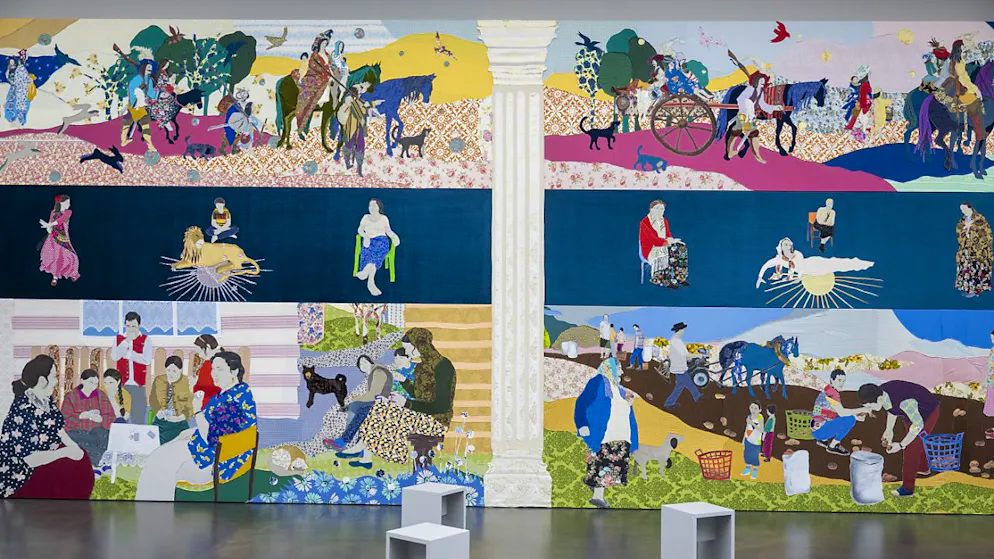 Kunstmuseum Luzern zeigt Collagen von Małgorzata Mirga-Tas - Gallery. Blick auf zwei Teile von "Re-Enchanting the World" von Małgorzata Mirga-Tas.